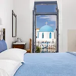 ντίνα Ξενοδοχείο *