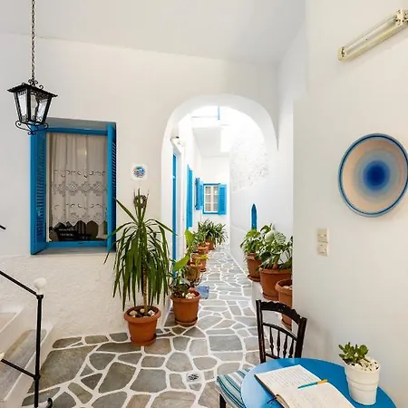 Hotel Dina
