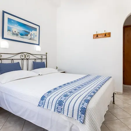 Hotel Dina